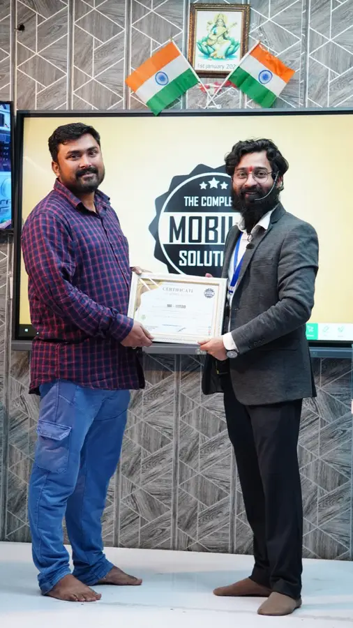 DMS January batch graduate with certificate