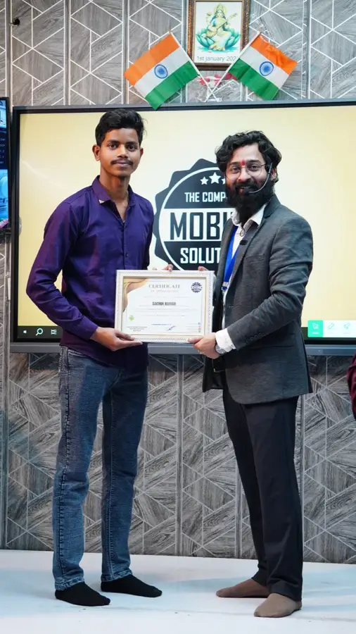 DMS January batch graduate with certificate