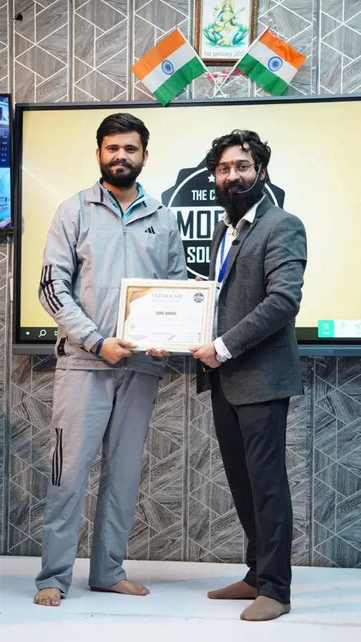 DMS January batch graduate with certificate