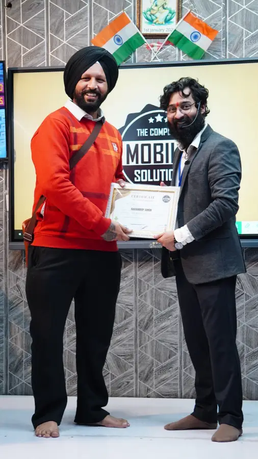 DMS January batch graduate with certificate