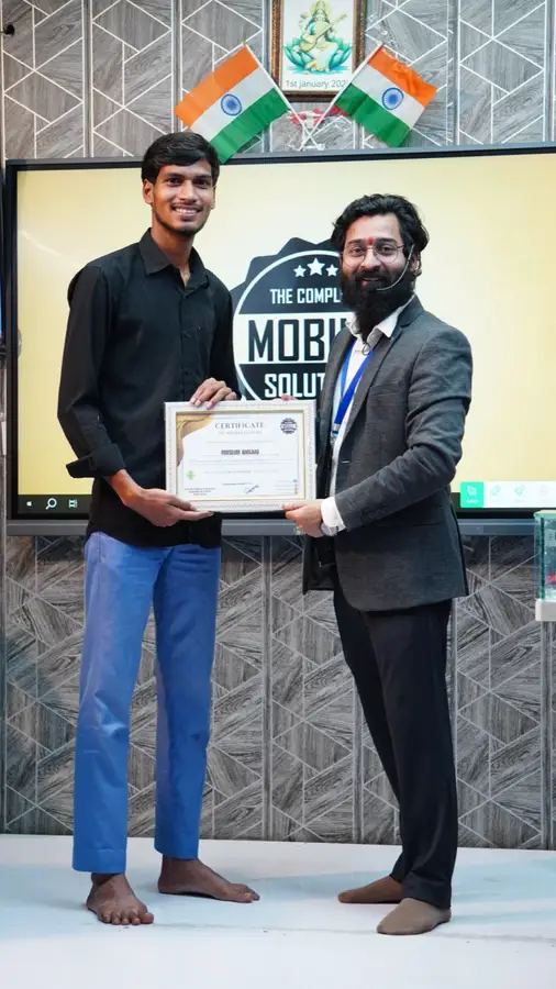 DMS January batch graduate with certificate
