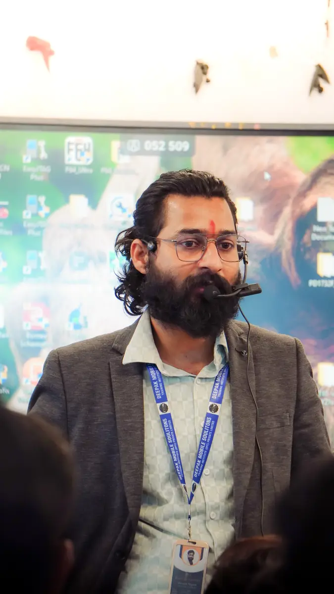 Deepak Sir — Founder teaching chip-level repair